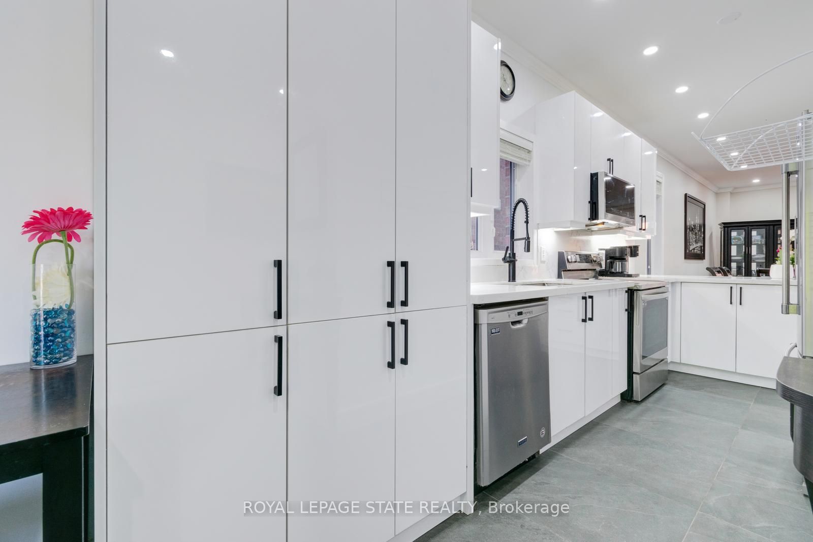 33 Panorama Way Property Photo 6