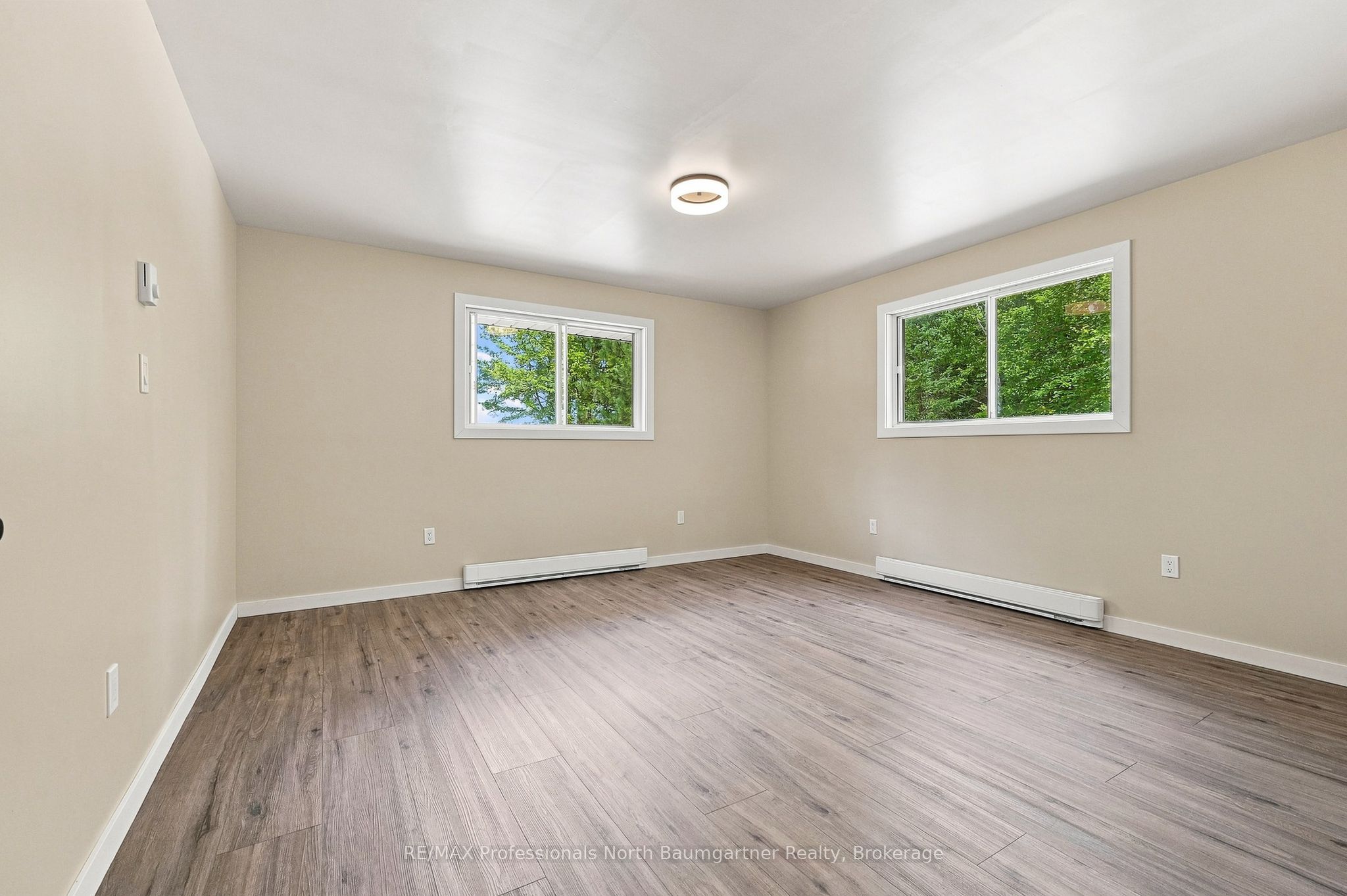 3085 Hadlington Road Property Photo 16
