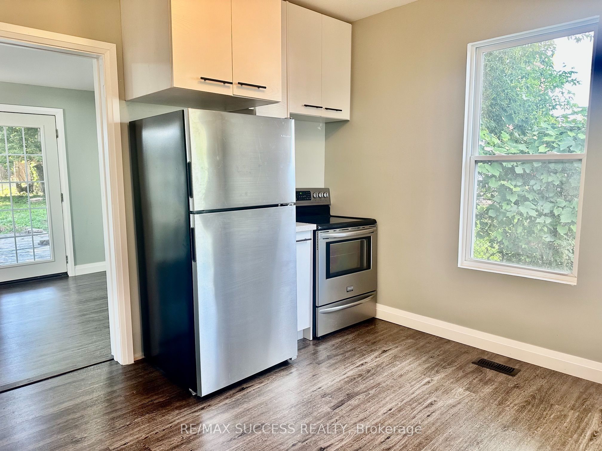 21 Webling Street Property Photo 9