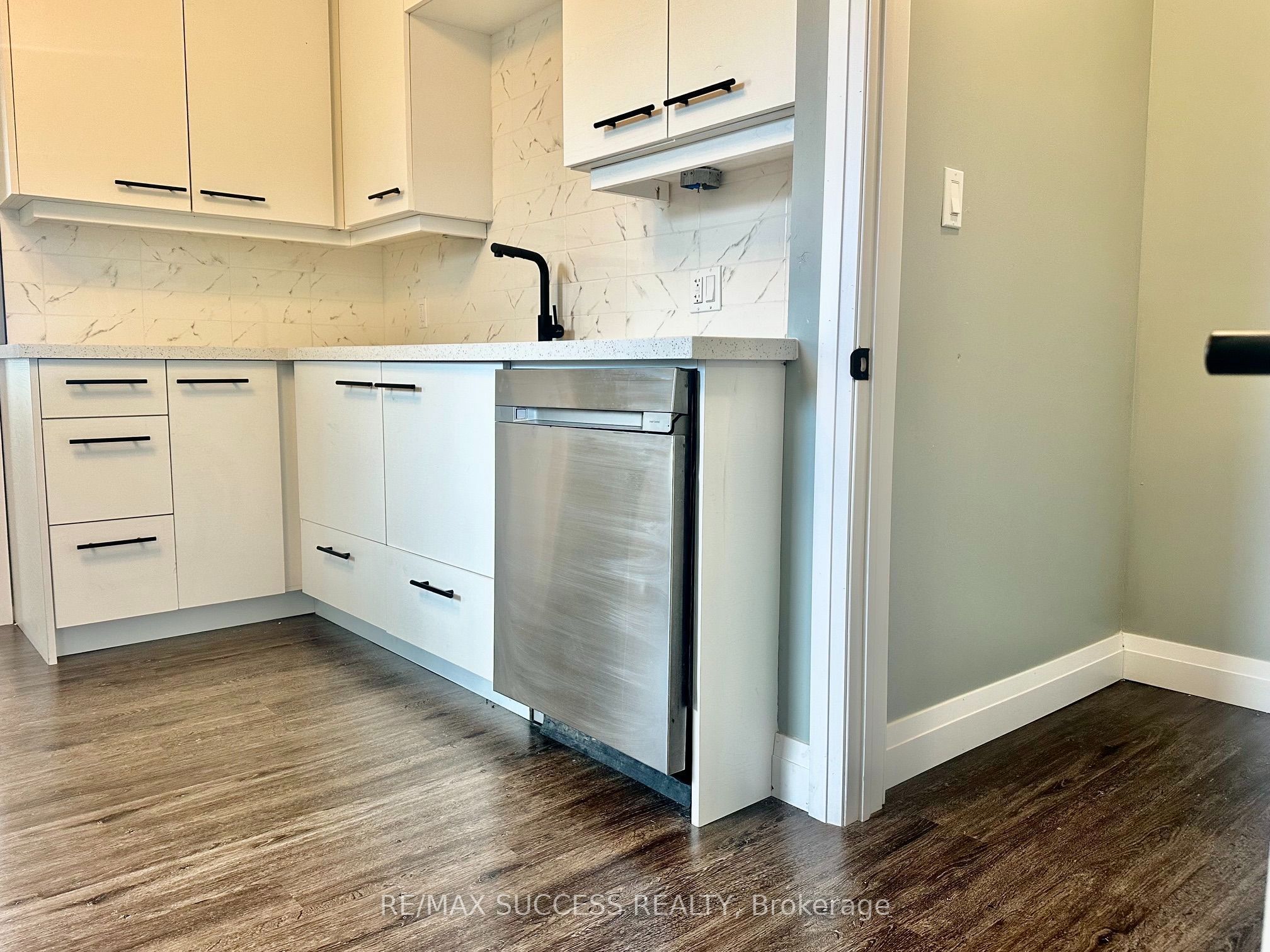 21 Webling Street Property Photo 10