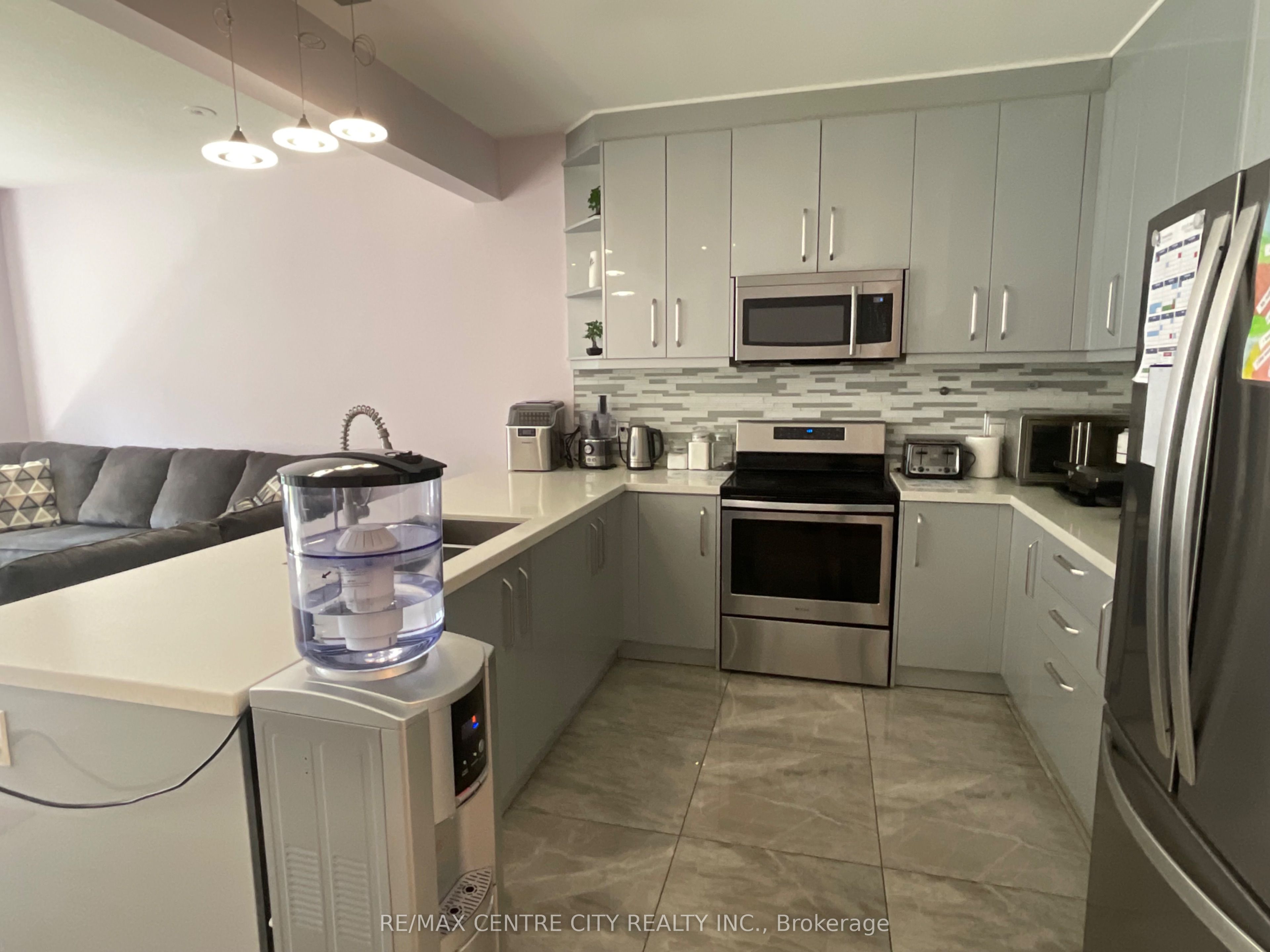 2609 Holbrook Drive 10 Property Photo 8