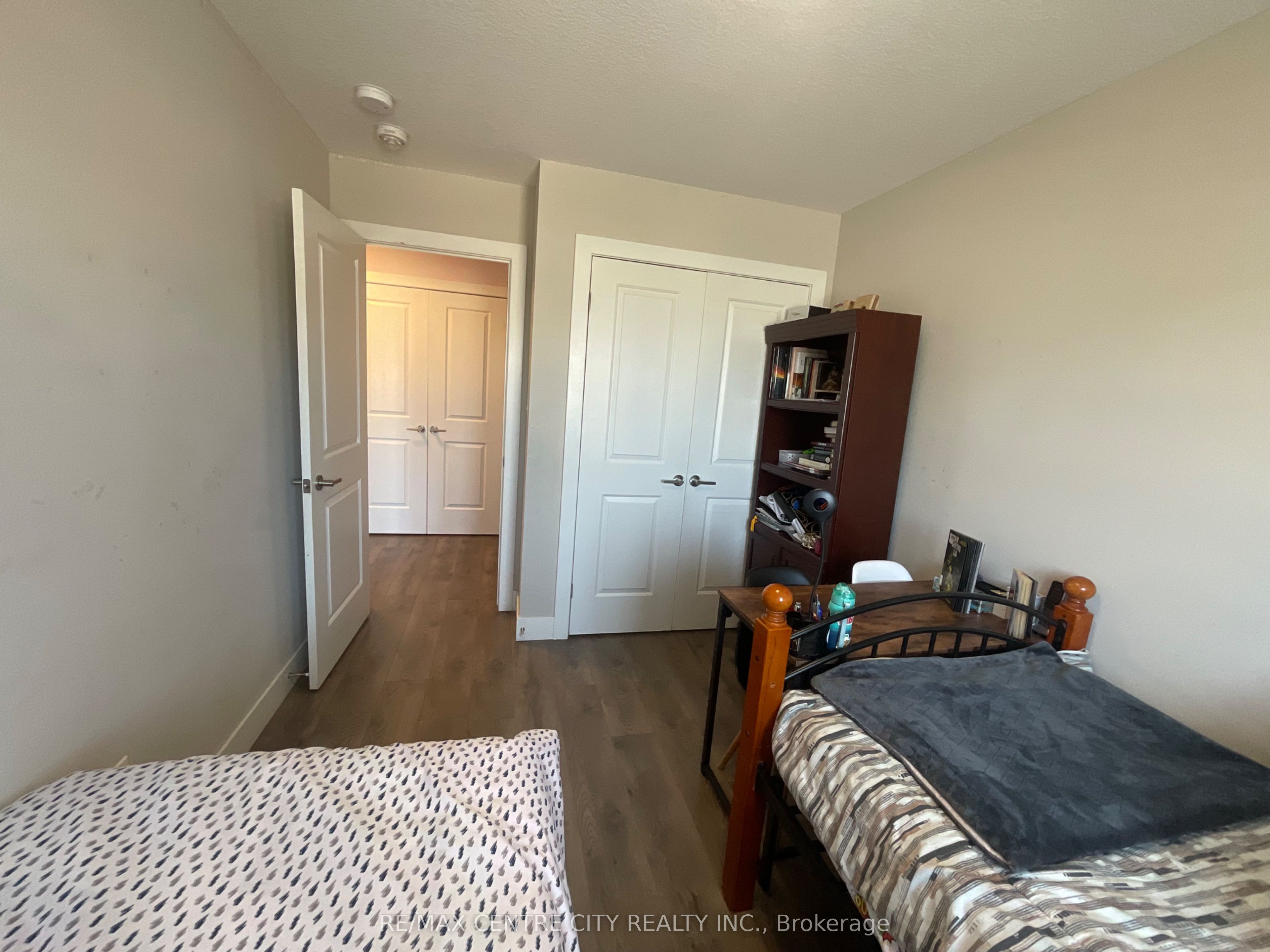 2609 Holbrook Drive 10 Property Photo 15
