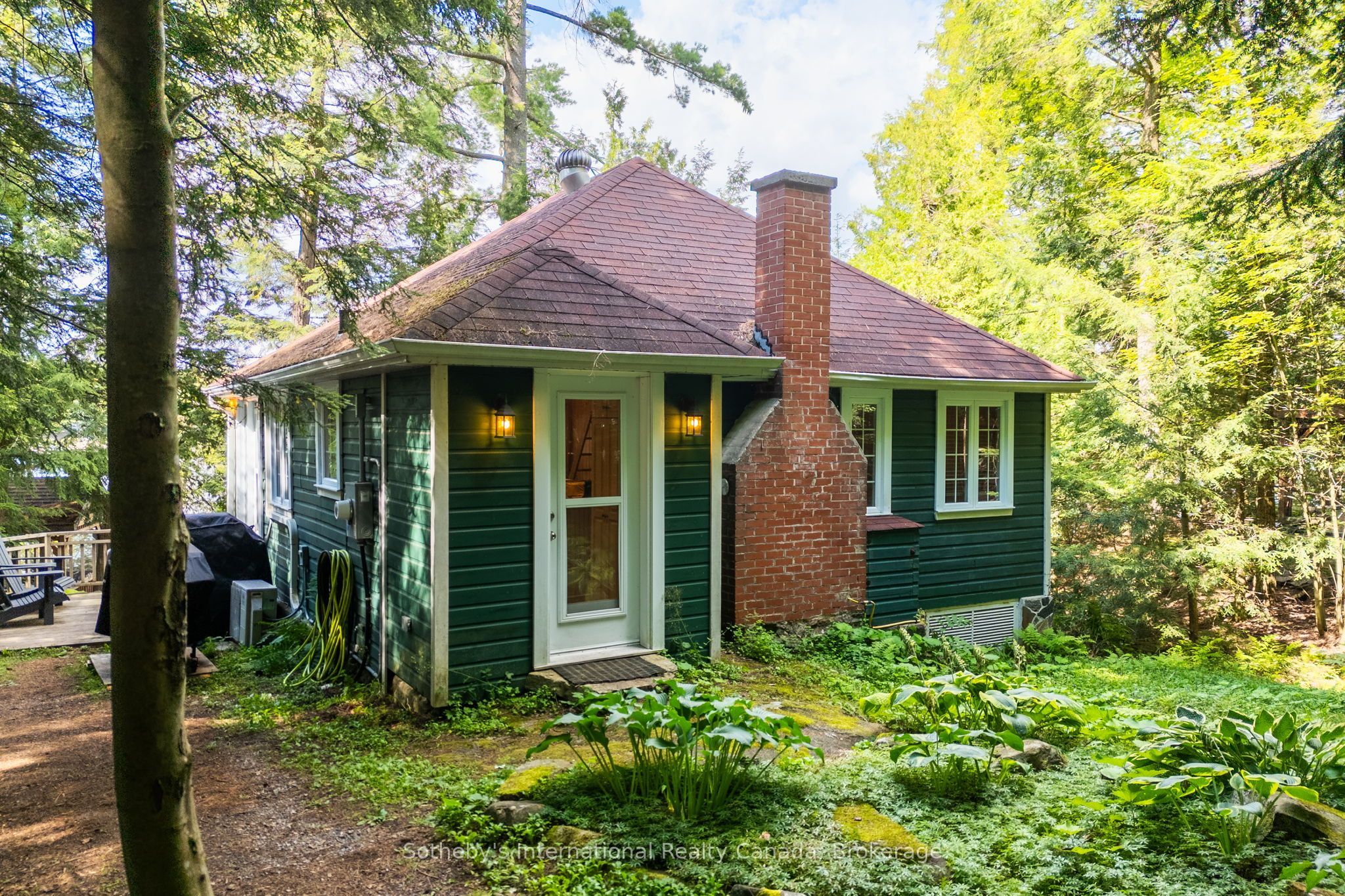 1061 Hurling Point Road Property Photo 4