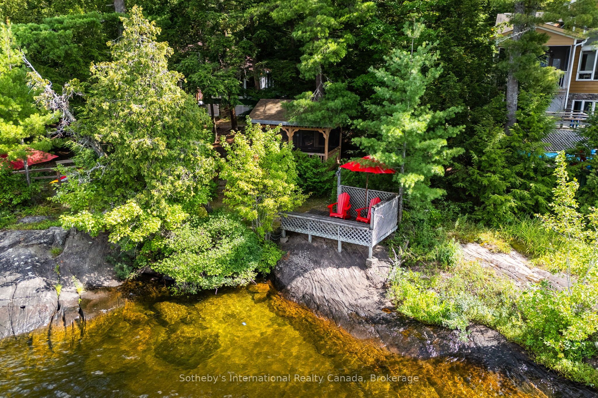 1061 Hurling Point Road Property Photo 5