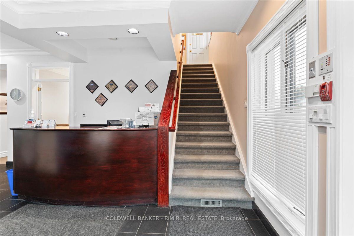 438 Division Street Property Photo 6