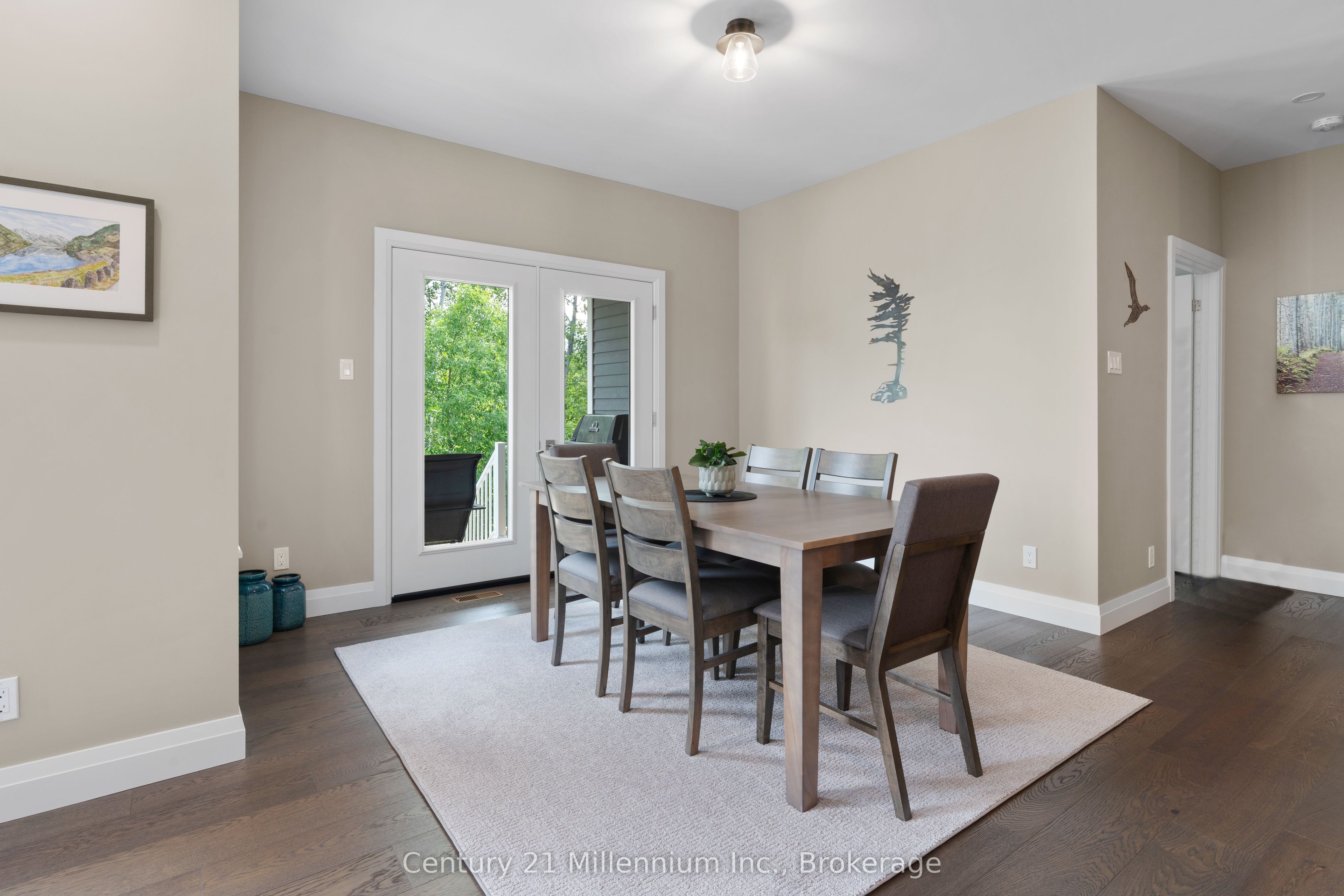 401 Algoma Crescent Property Photo 24