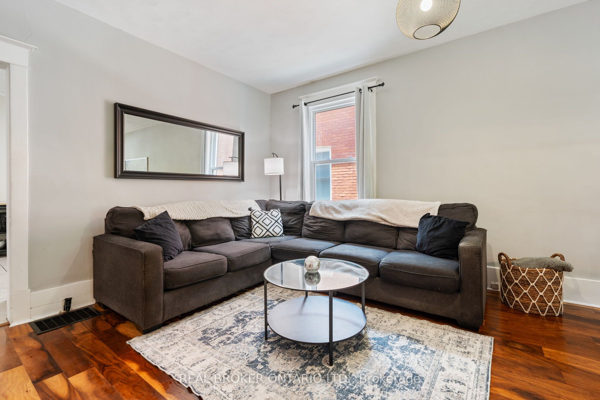 30 Dundas Street Property Photo 5
