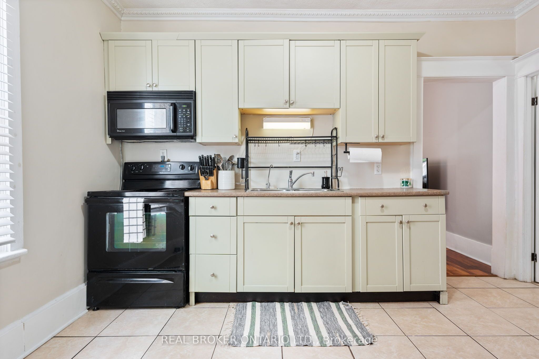 30 Dundas Street Property Photo 10