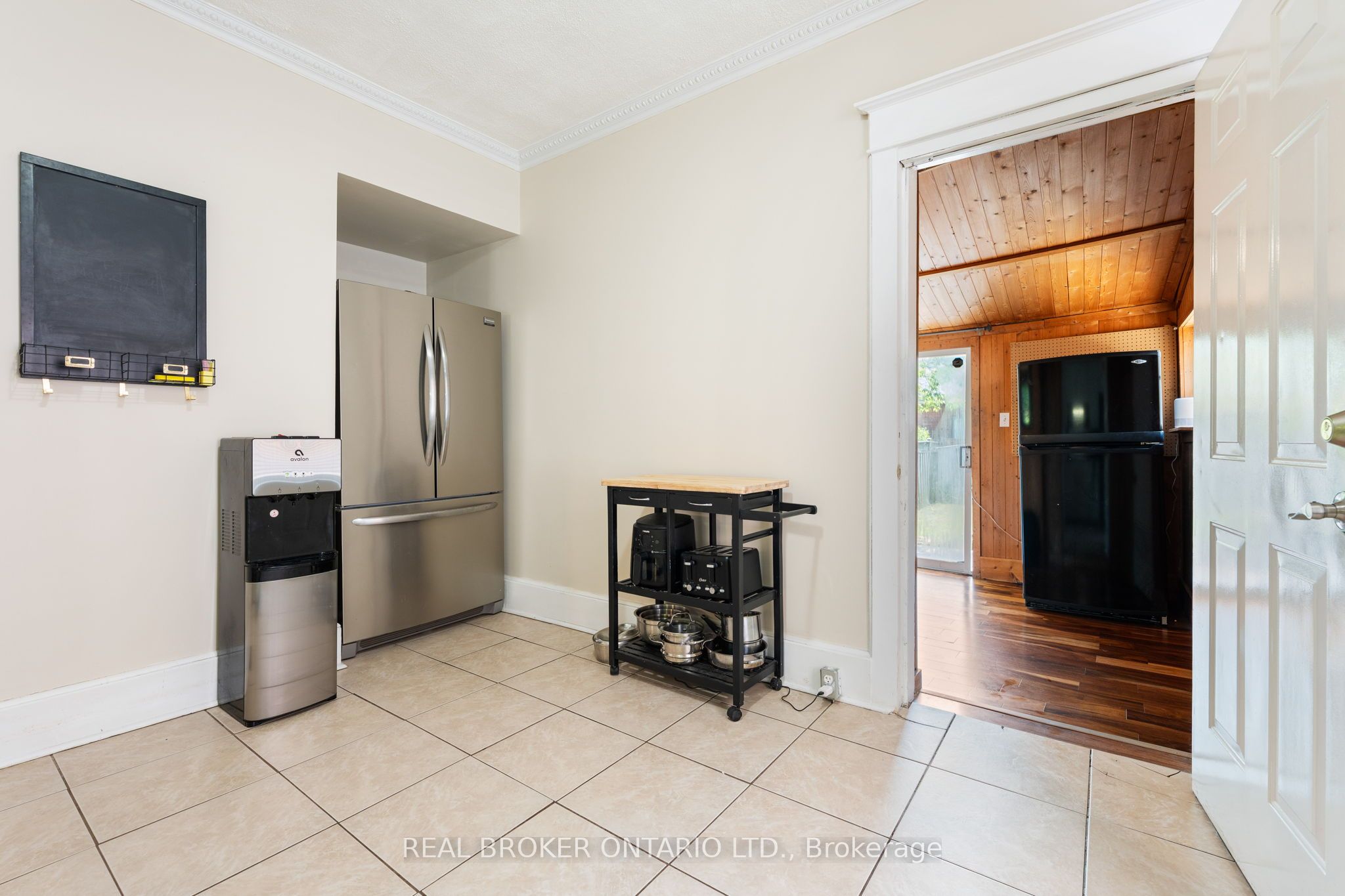 30 Dundas Street Property Photo 11