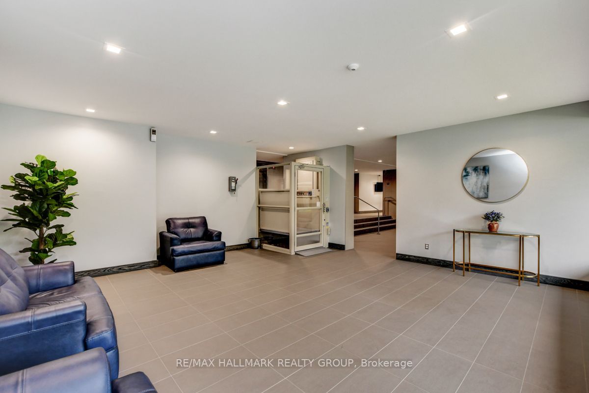 665 Bathgate Drive 1003 Property Photo 6