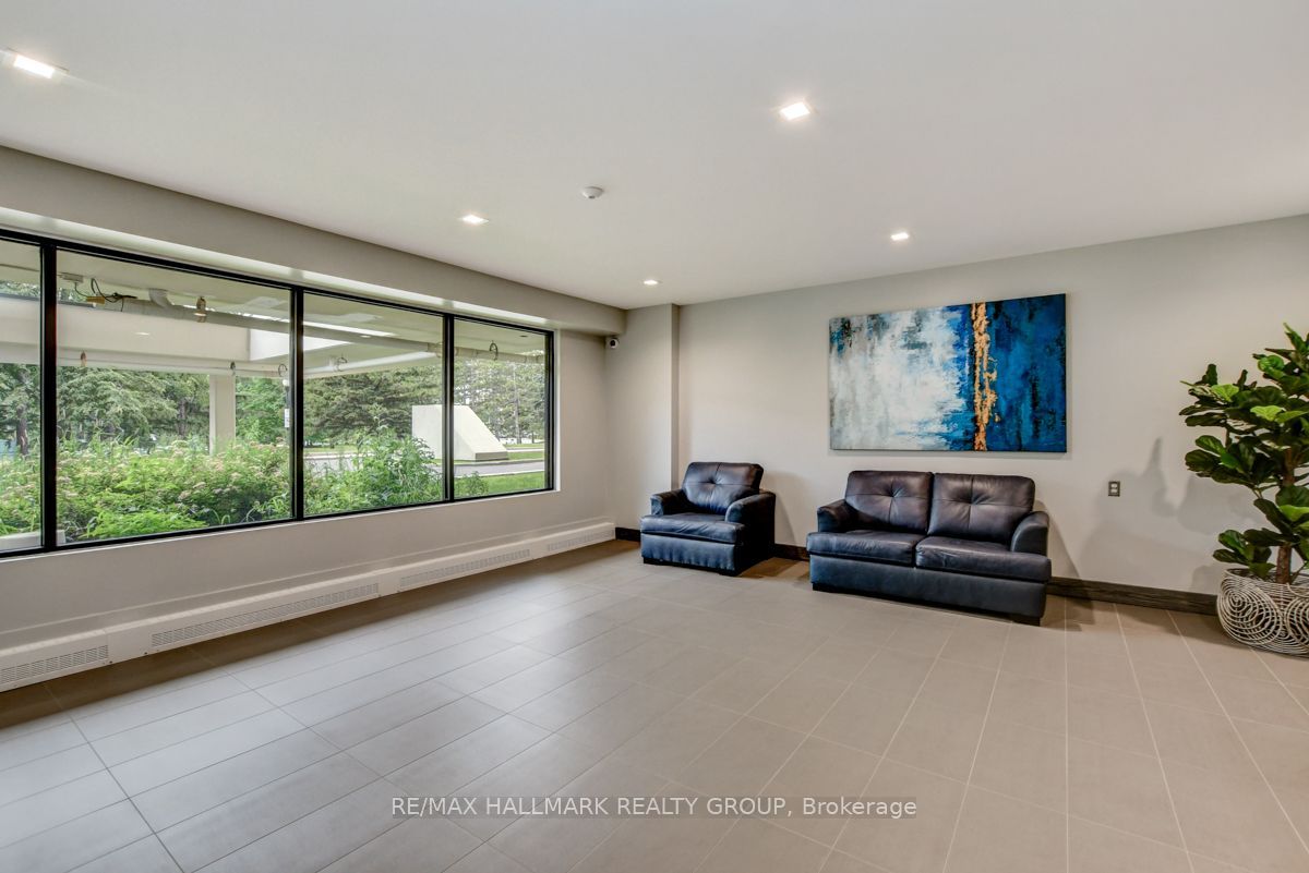 665 Bathgate Drive 1003 Property Photo 8