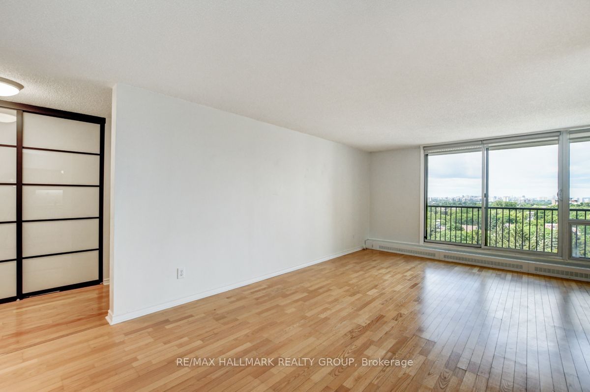 665 Bathgate Drive 1003 Property Photo 11