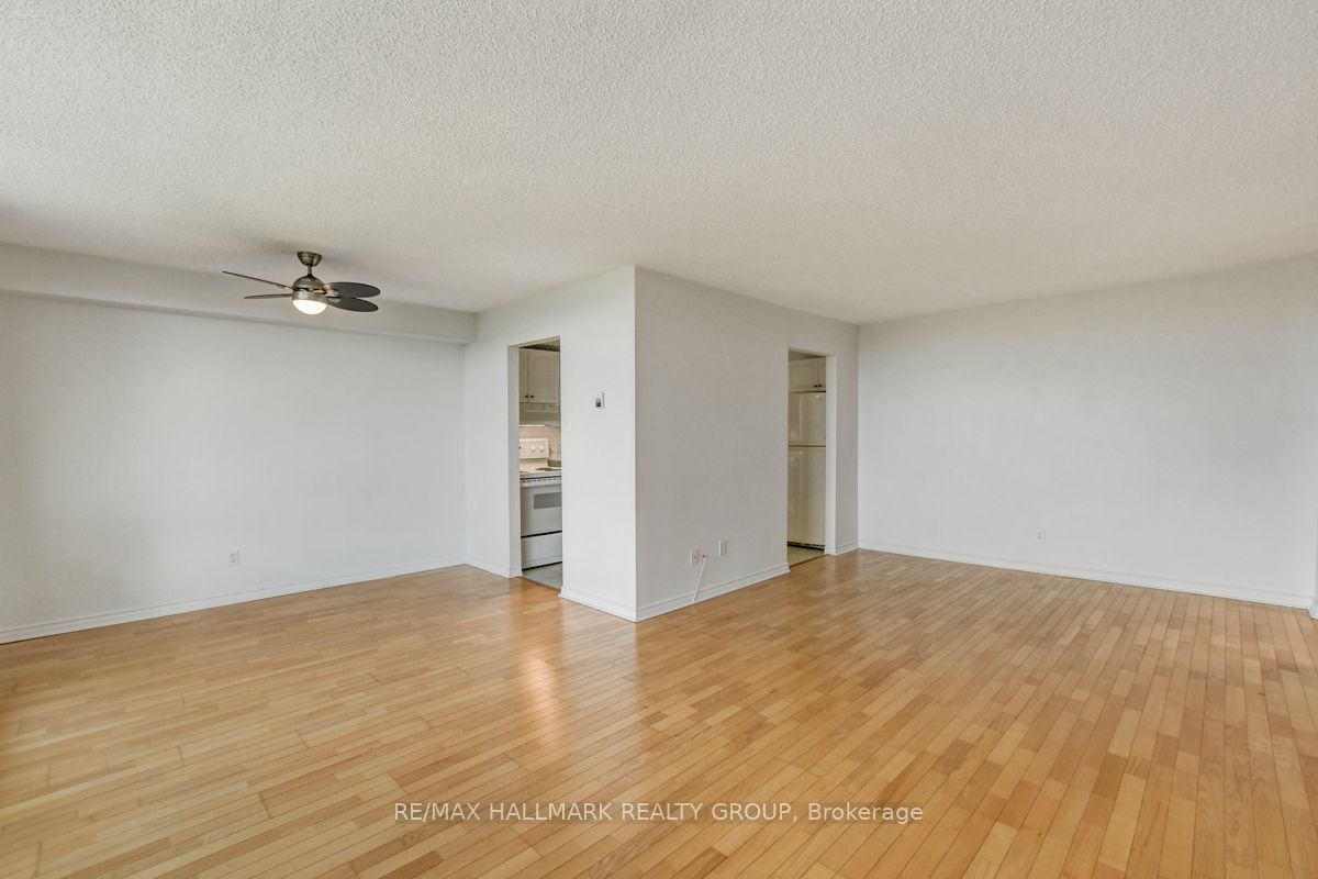 665 Bathgate Drive 1003 Property Photo 12