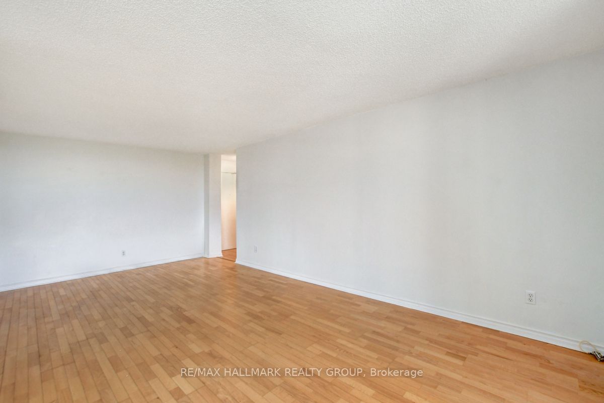 665 Bathgate Drive 1003 Property Photo 13