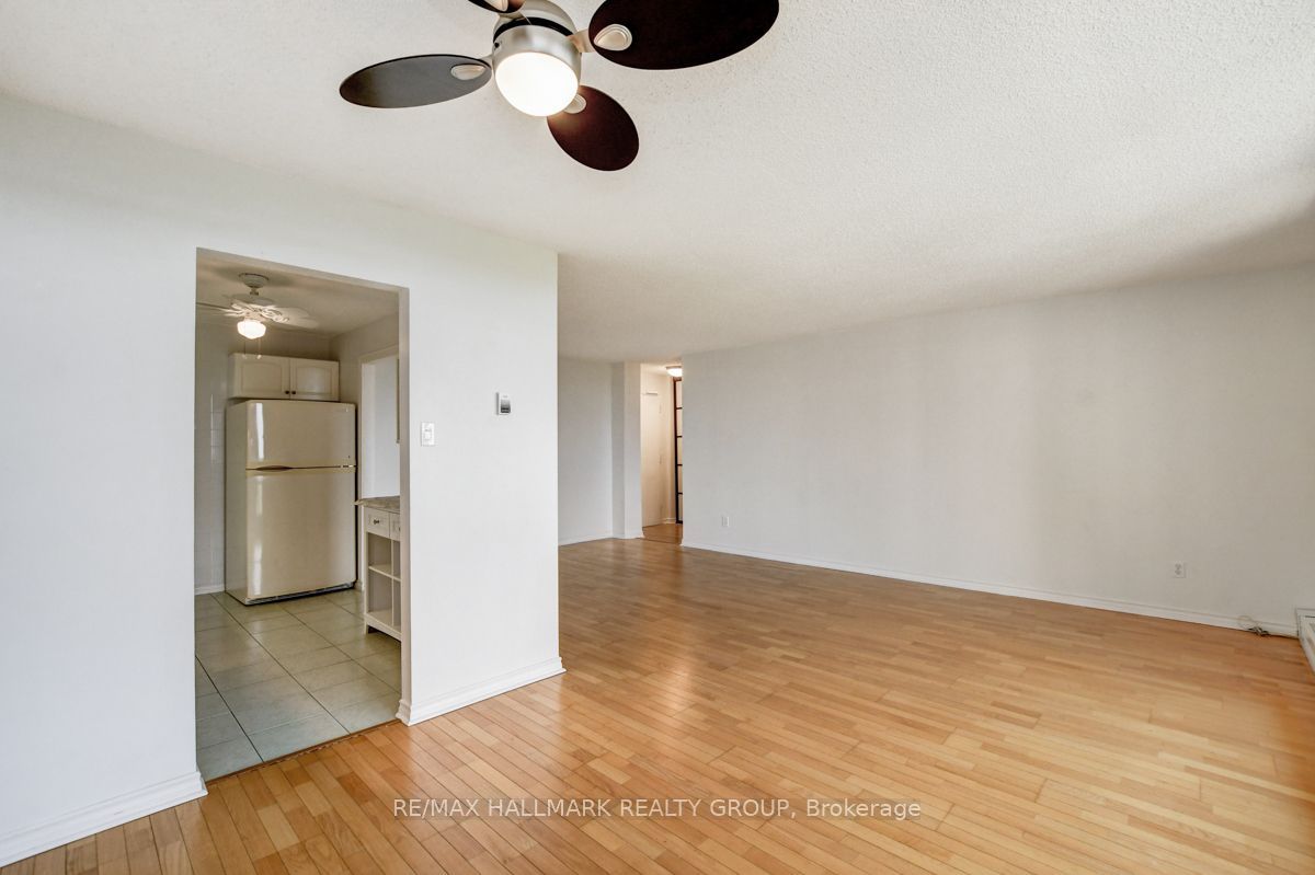 665 Bathgate Drive 1003 Property Photo 15