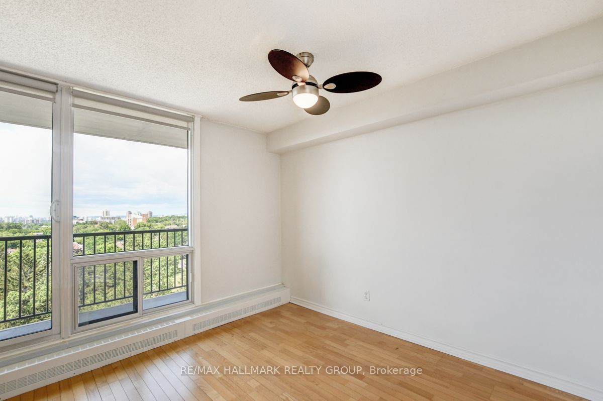 665 Bathgate Drive 1003 Property Photo 17