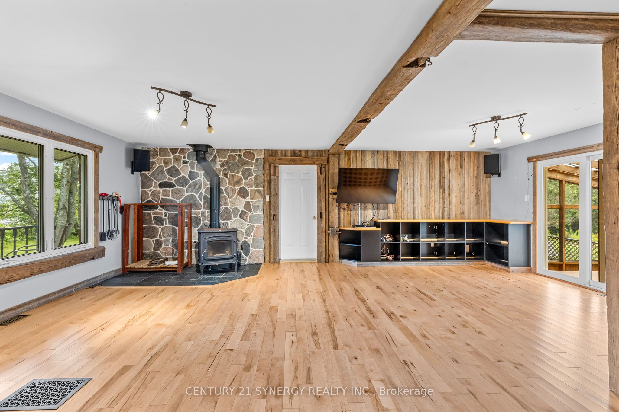 8567 Franktown Road Property Photo 13