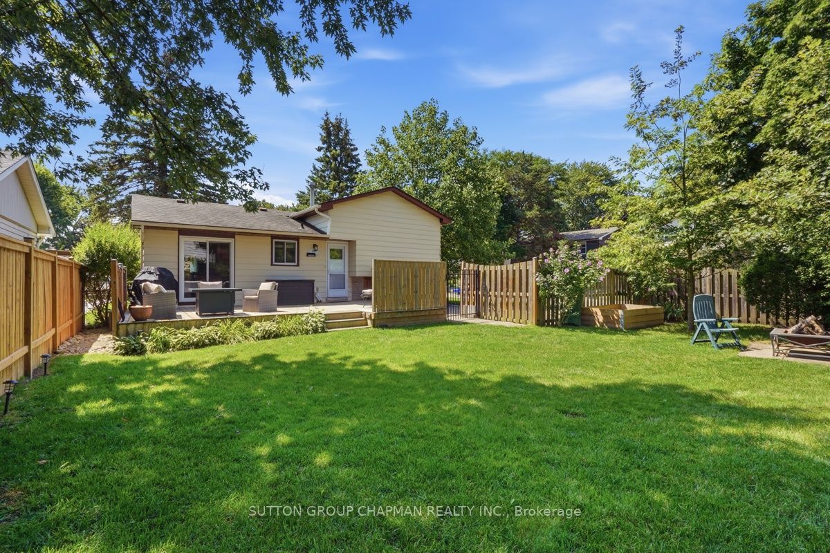 99 Inverary Crescent Property Photo 24