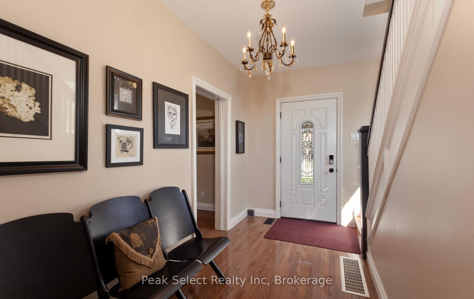 318 Elizabeth Street Property Photo 10