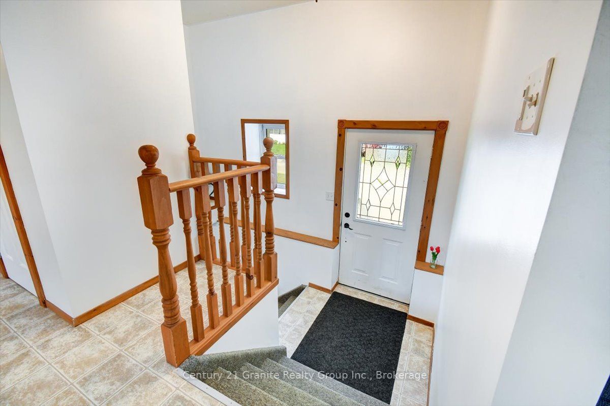 66 Hastings Street S Property Photo 4