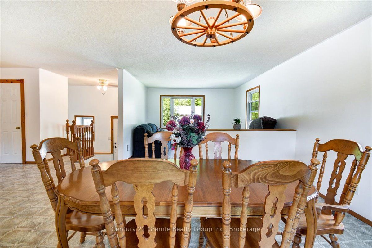 66 Hastings Street S Property Photo 8