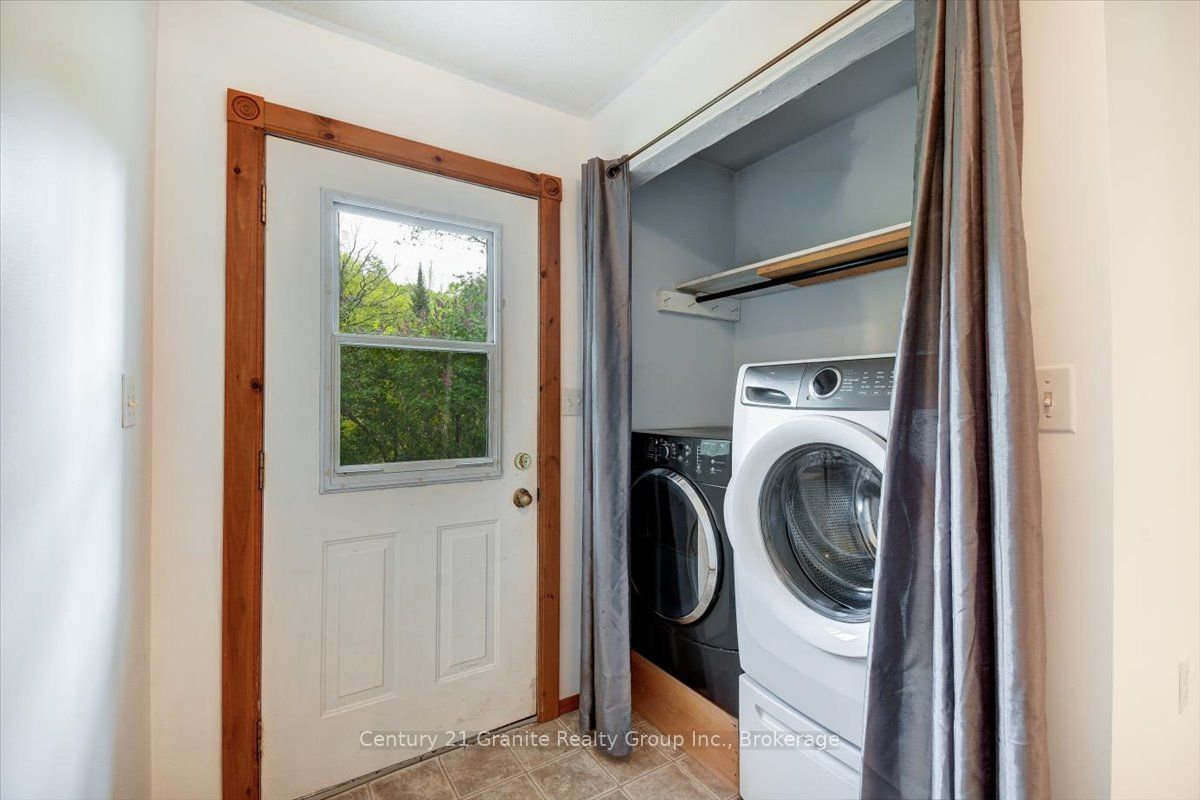 66 Hastings Street S Property Photo 14