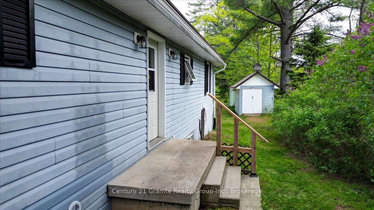 66 Hastings Street S Property Photo 29