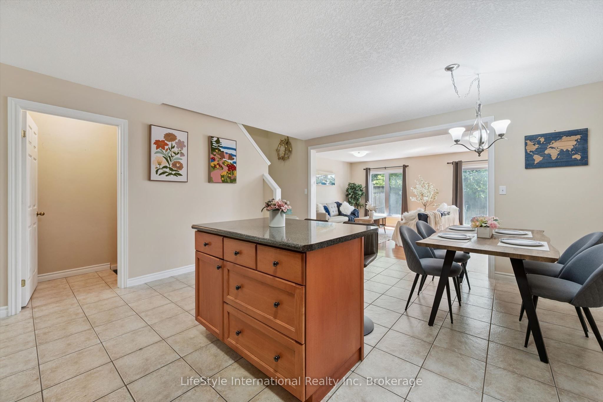 47 Hasler Crescent Property Photo 16