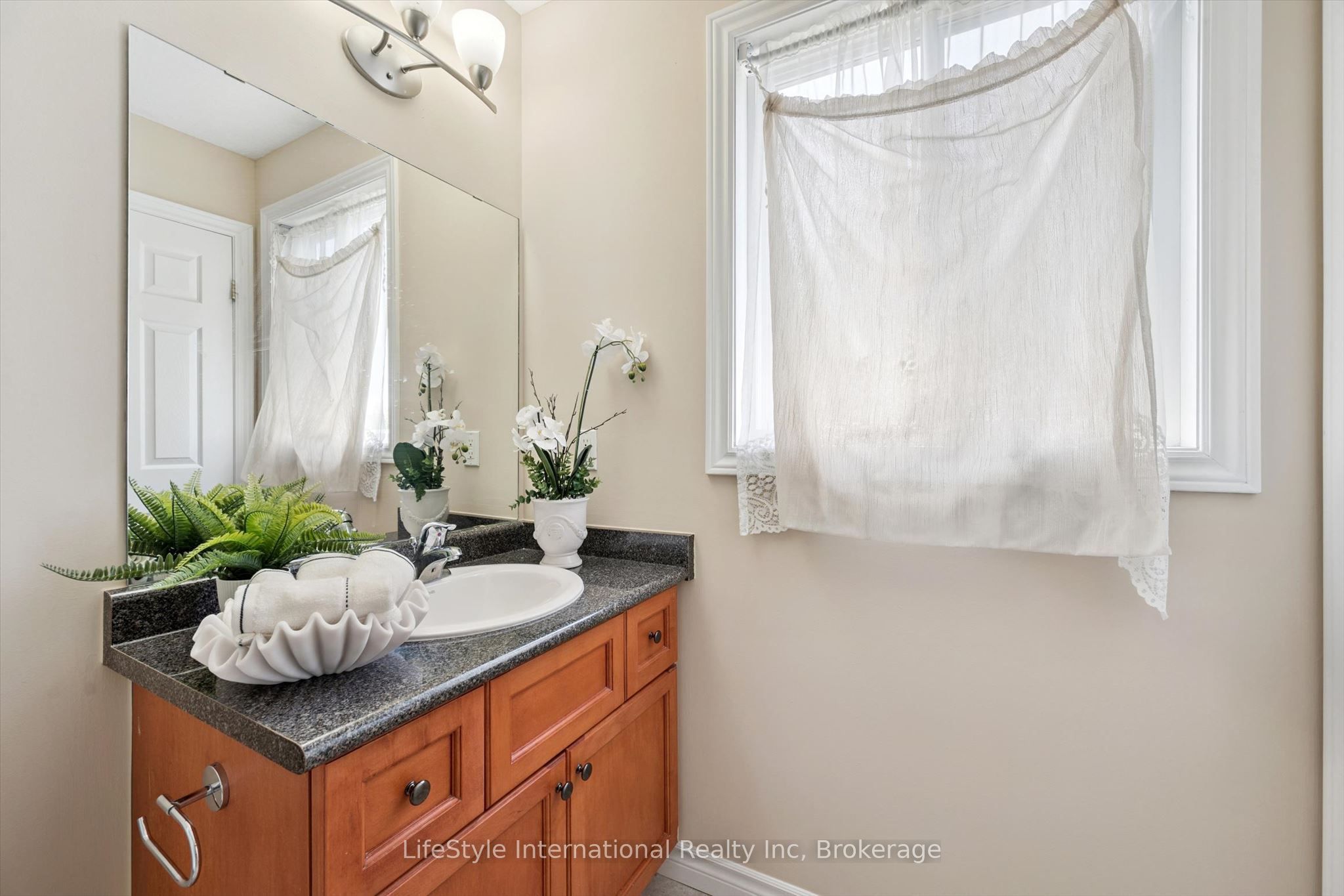 47 Hasler Crescent Property Photo 32