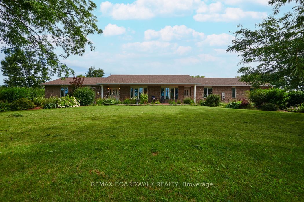 3382 Carp Road Property Photo 1