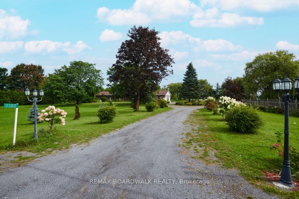 3382 Carp Road Property Photo 4