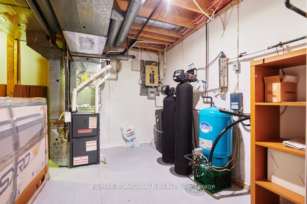 3382 Carp Road Property Photo 30