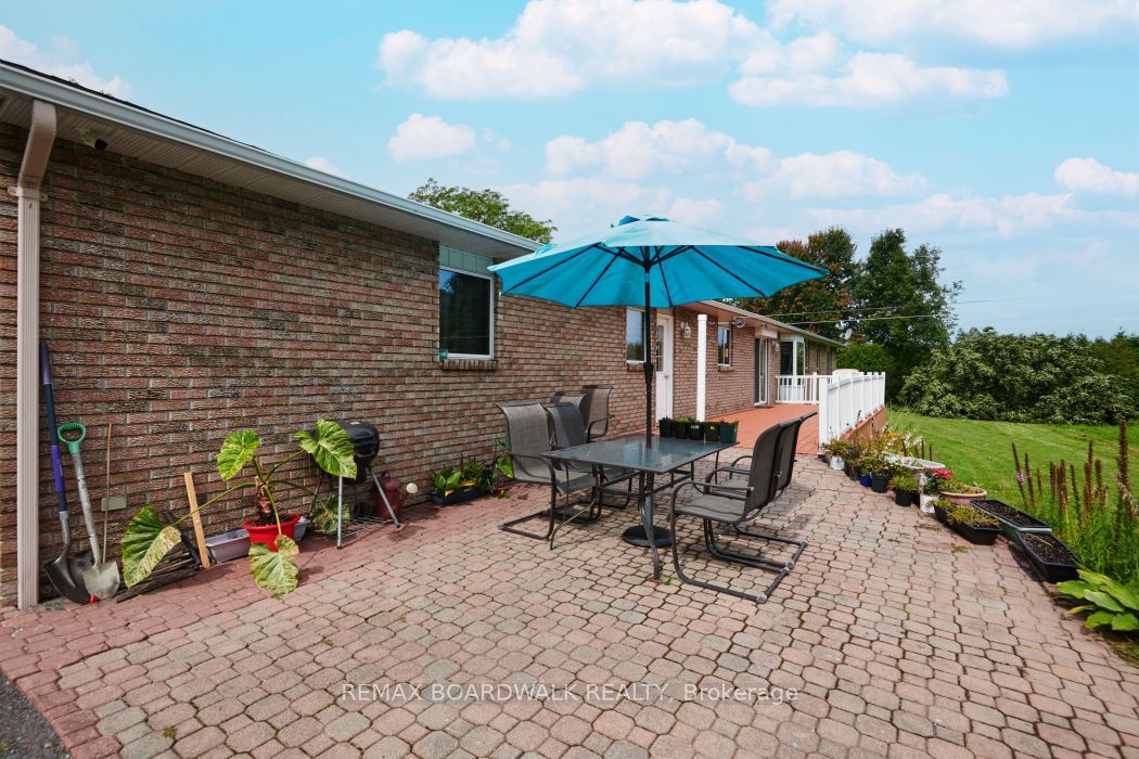 3382 Carp Road Property Photo 31