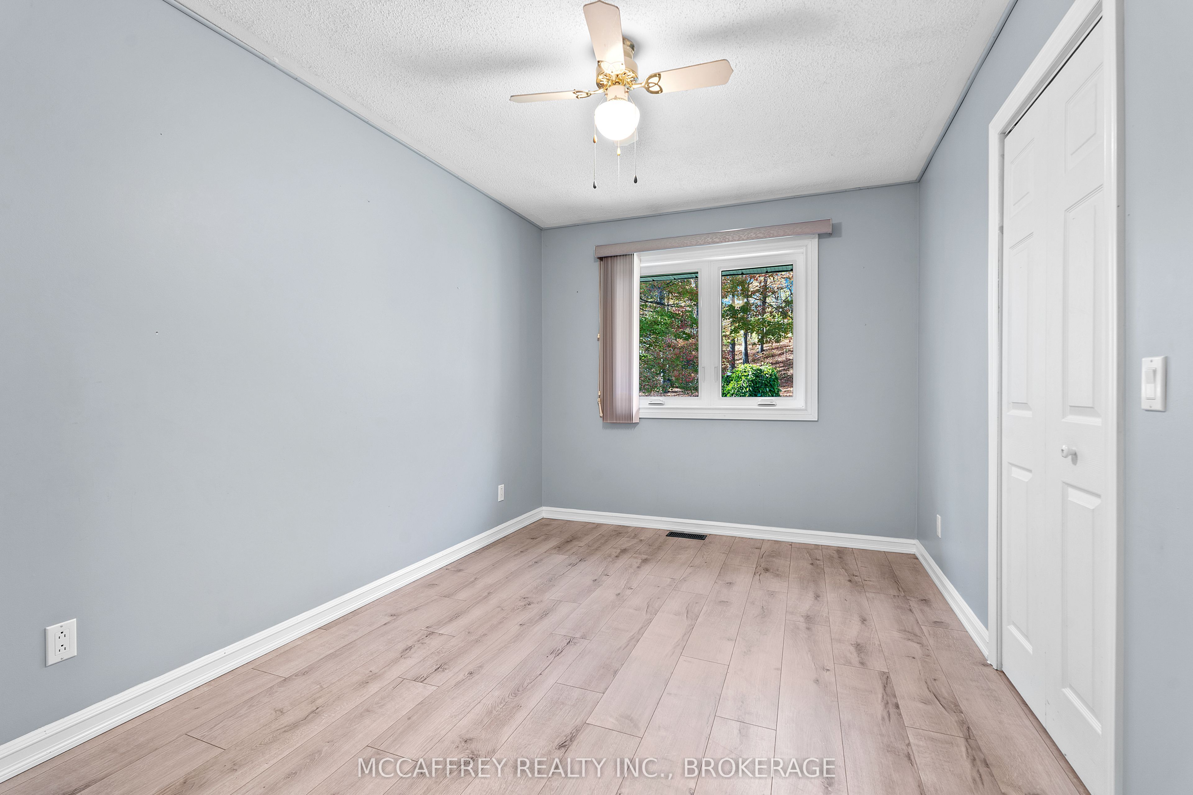 51 Luffman Road Property Photo 18
