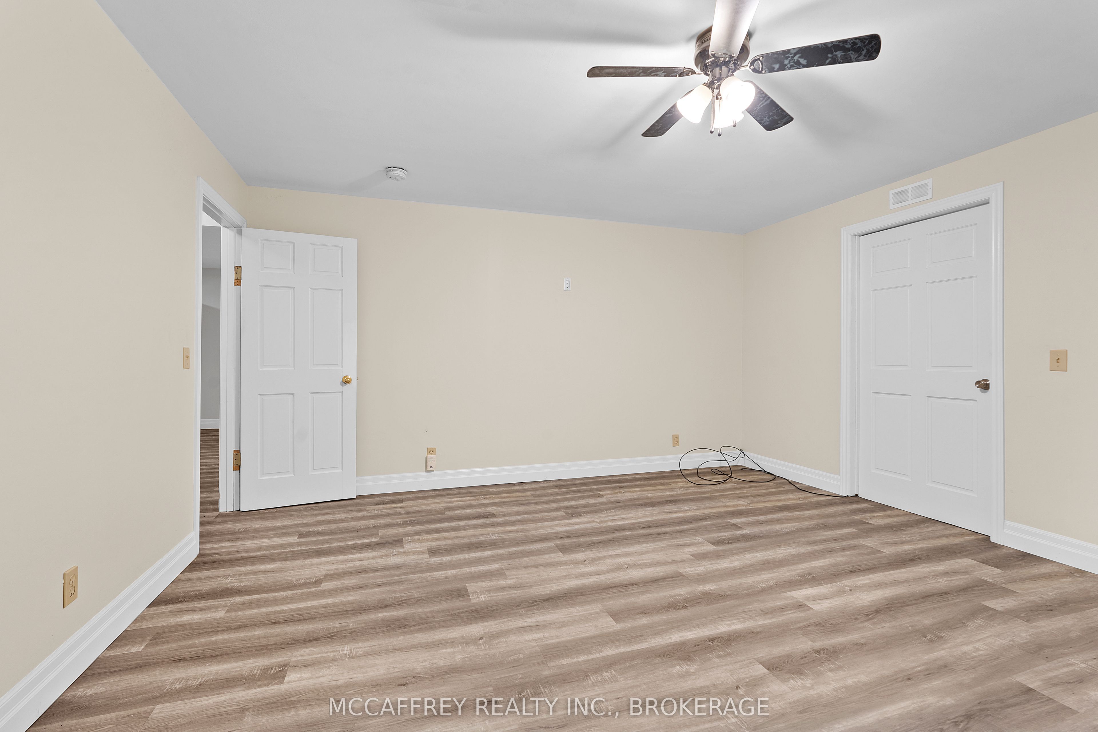 51 Luffman Road Property Photo 31
