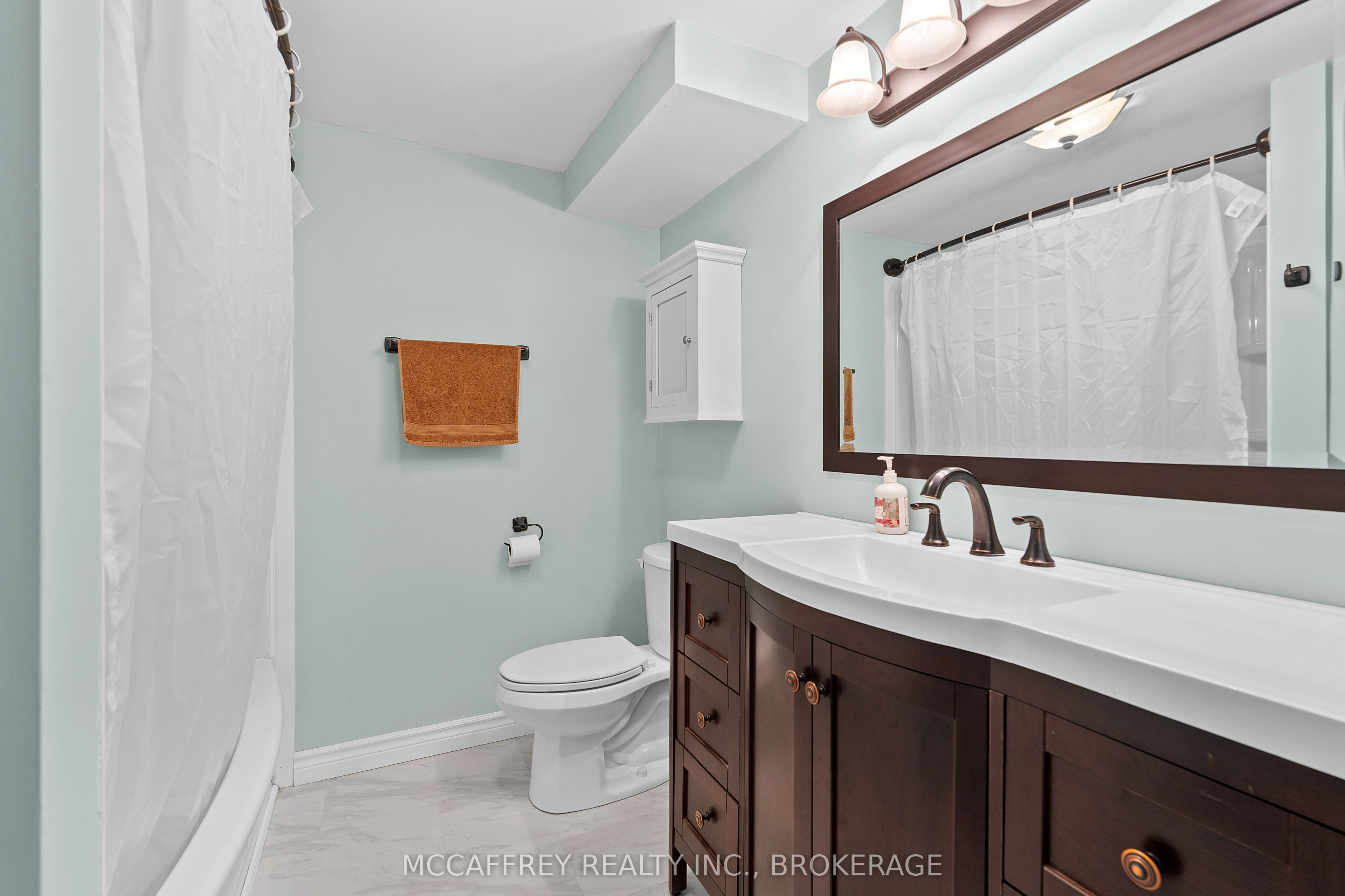 51 Luffman Road Property Photo 32