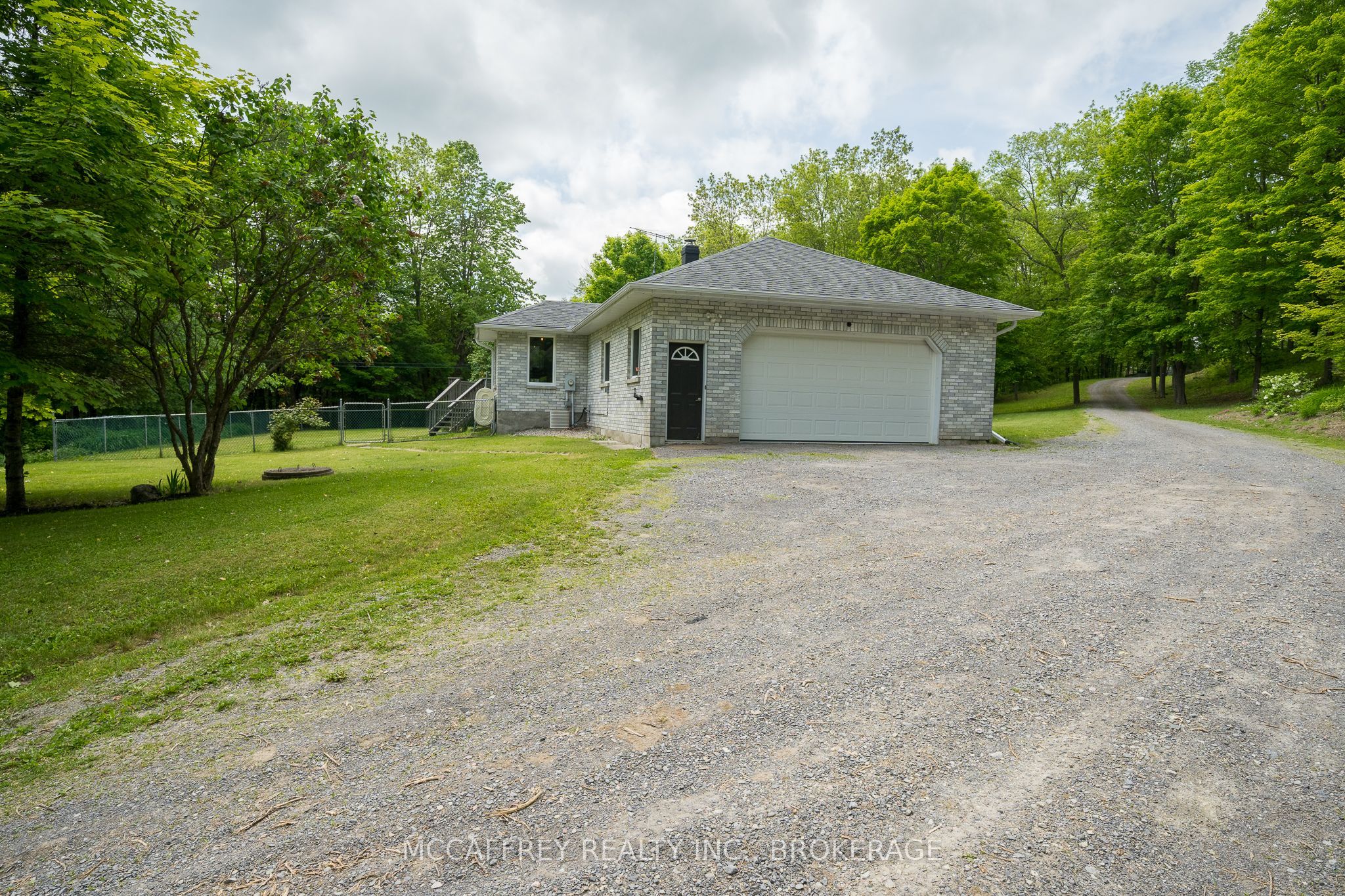51 Luffman Road Property Photo 40