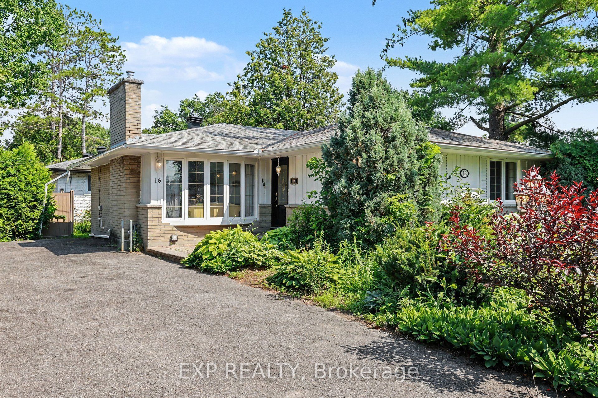 16 Elmsley Crescent Property Photo 1