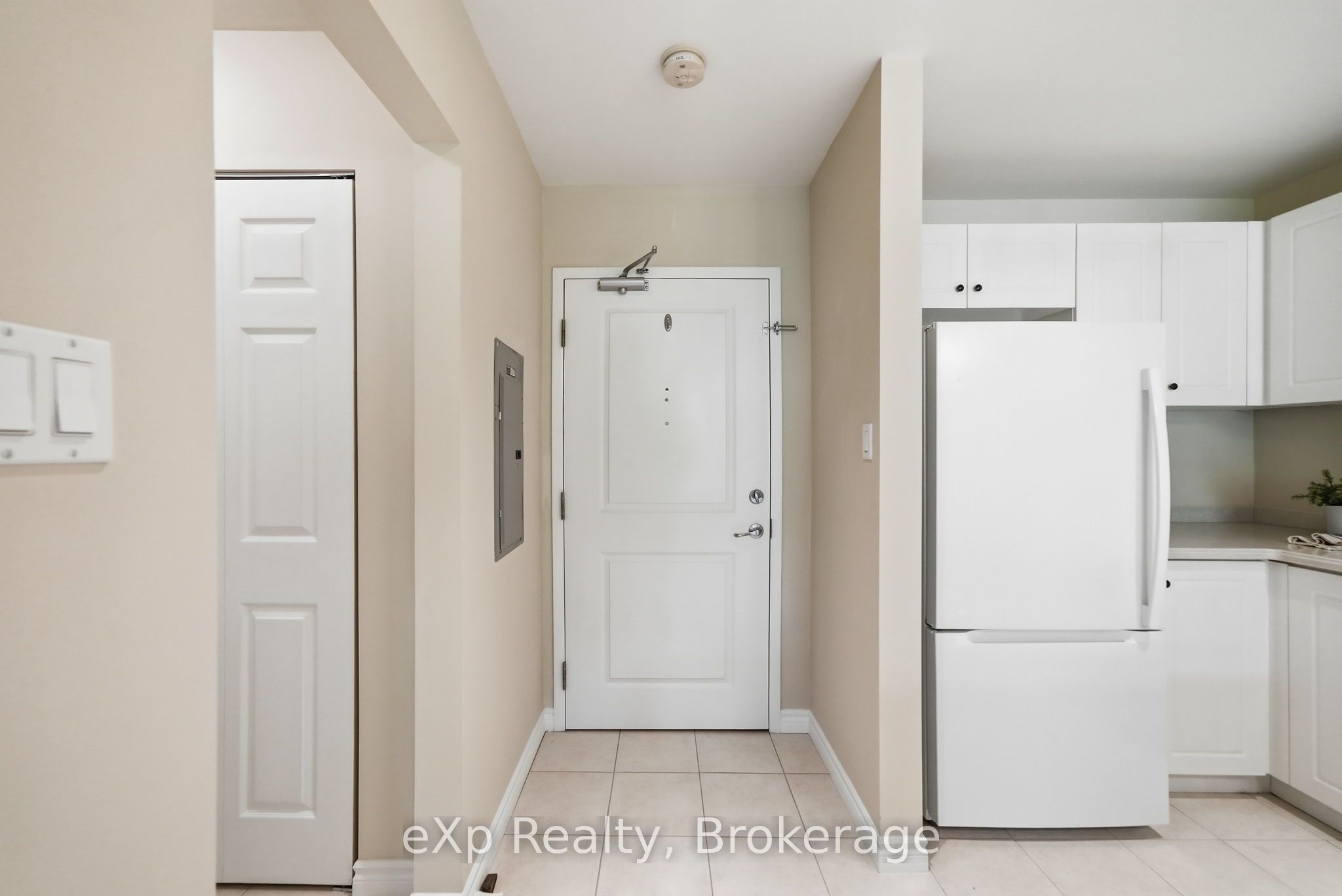 145 Third Street 212 Property Photo 4