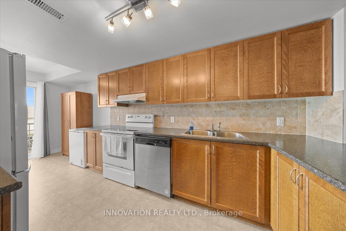 742b Chapman Mills Drive Property Photo 6