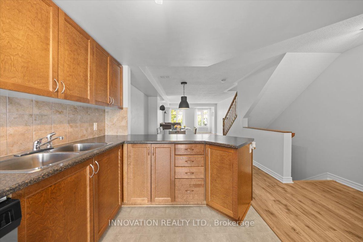 742b Chapman Mills Drive Property Photo 7