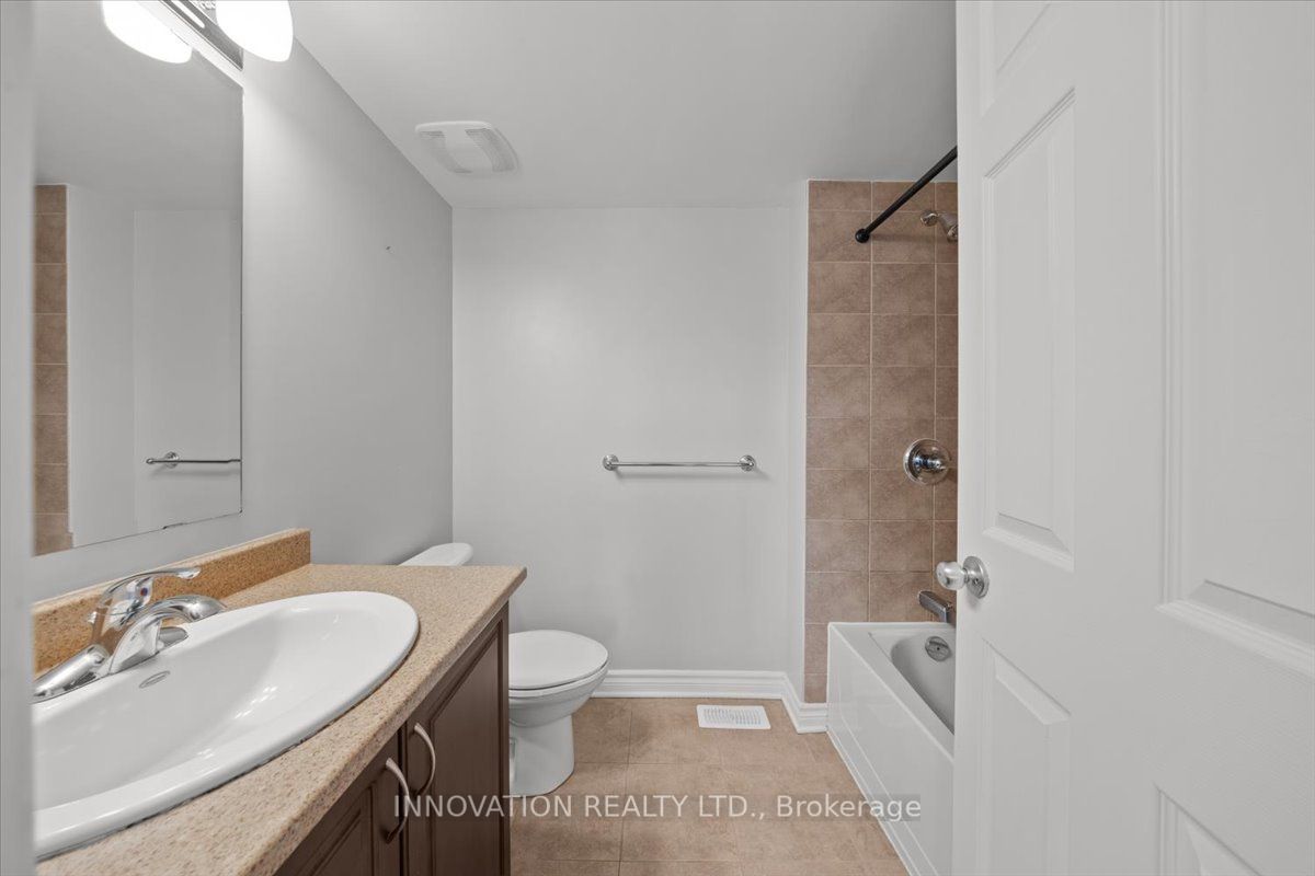 742b Chapman Mills Drive Property Photo 31