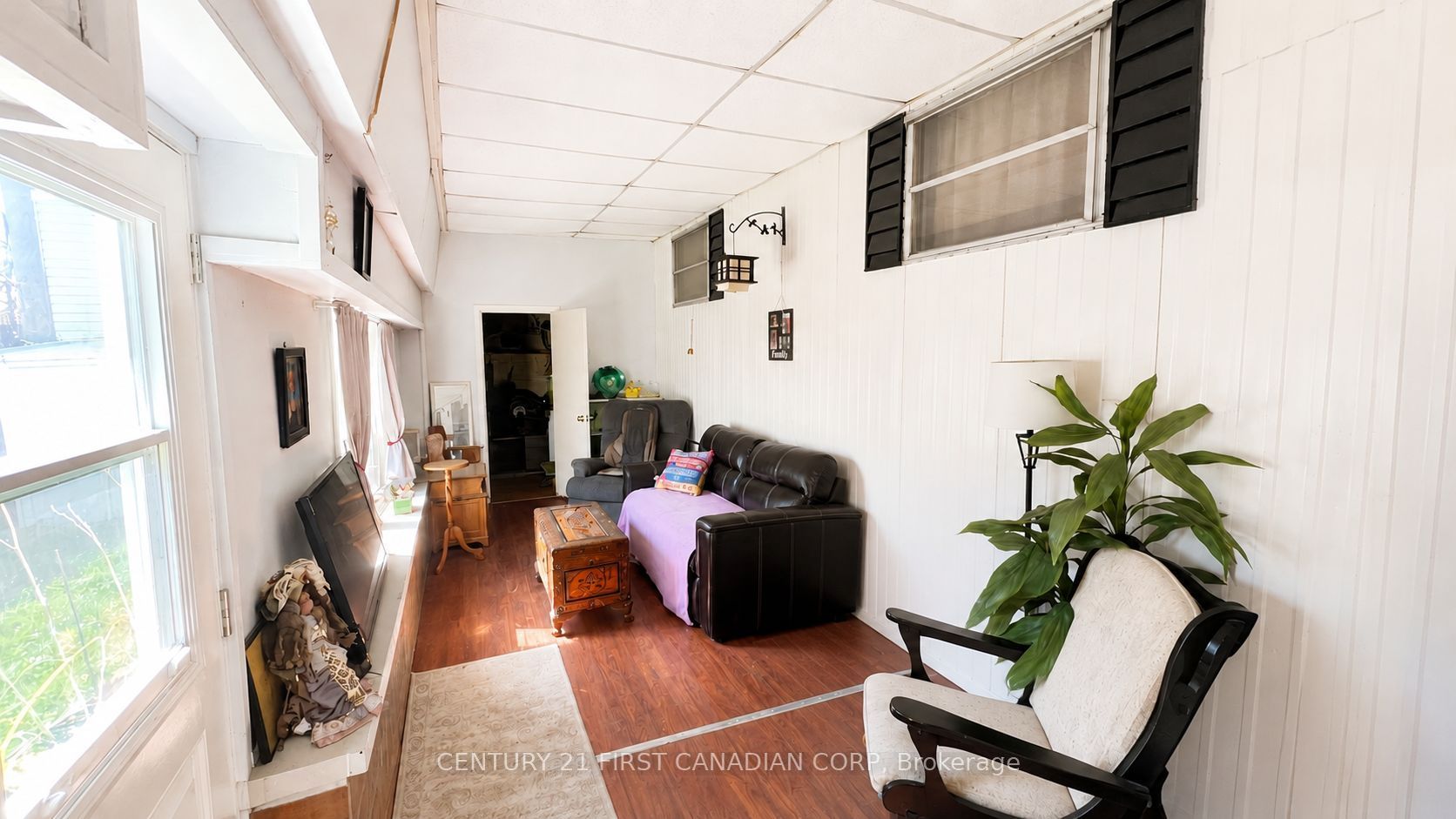 198 Springbank Drive 92 Property Photo 4