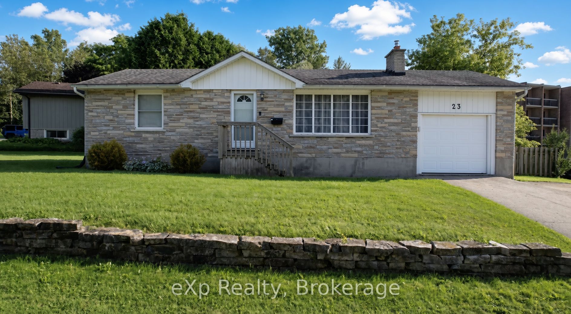 23 Valleyside Drive Property Photo 1