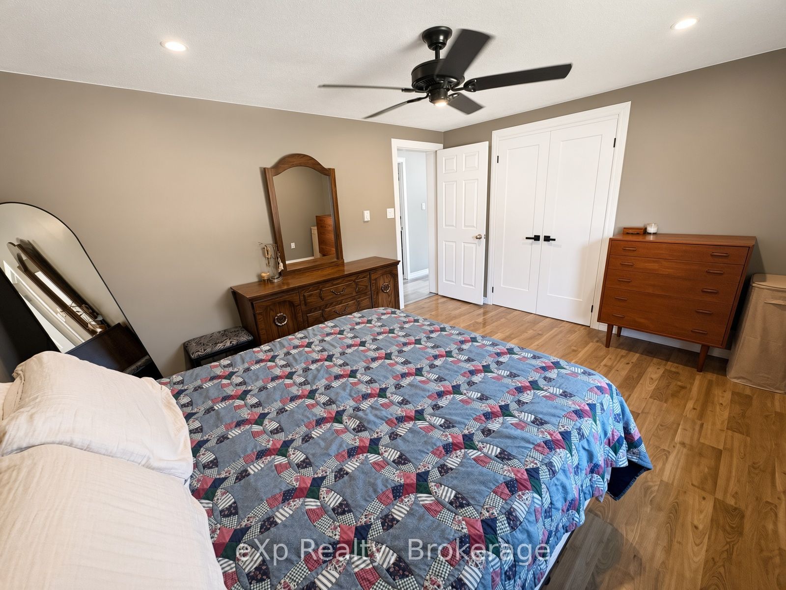 23 Valleyside Drive Property Photo 13