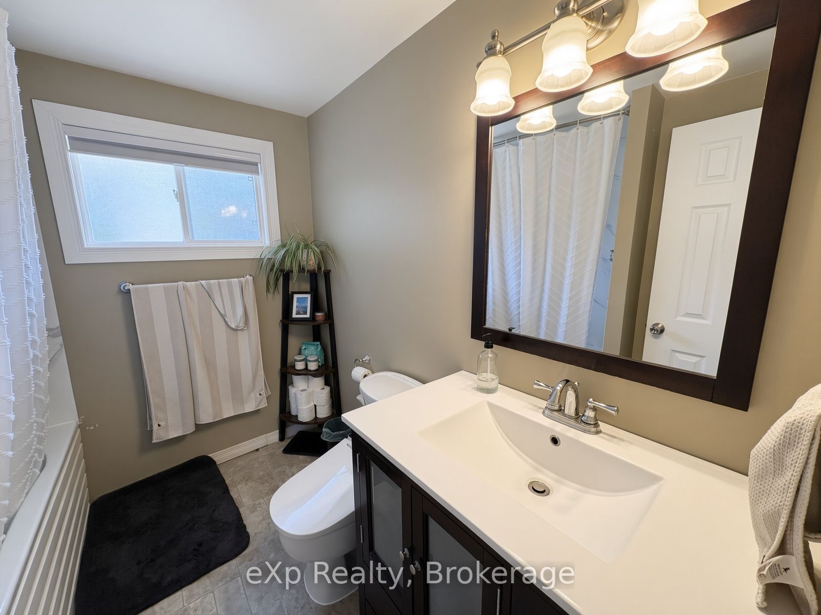 23 Valleyside Drive Property Photo 16