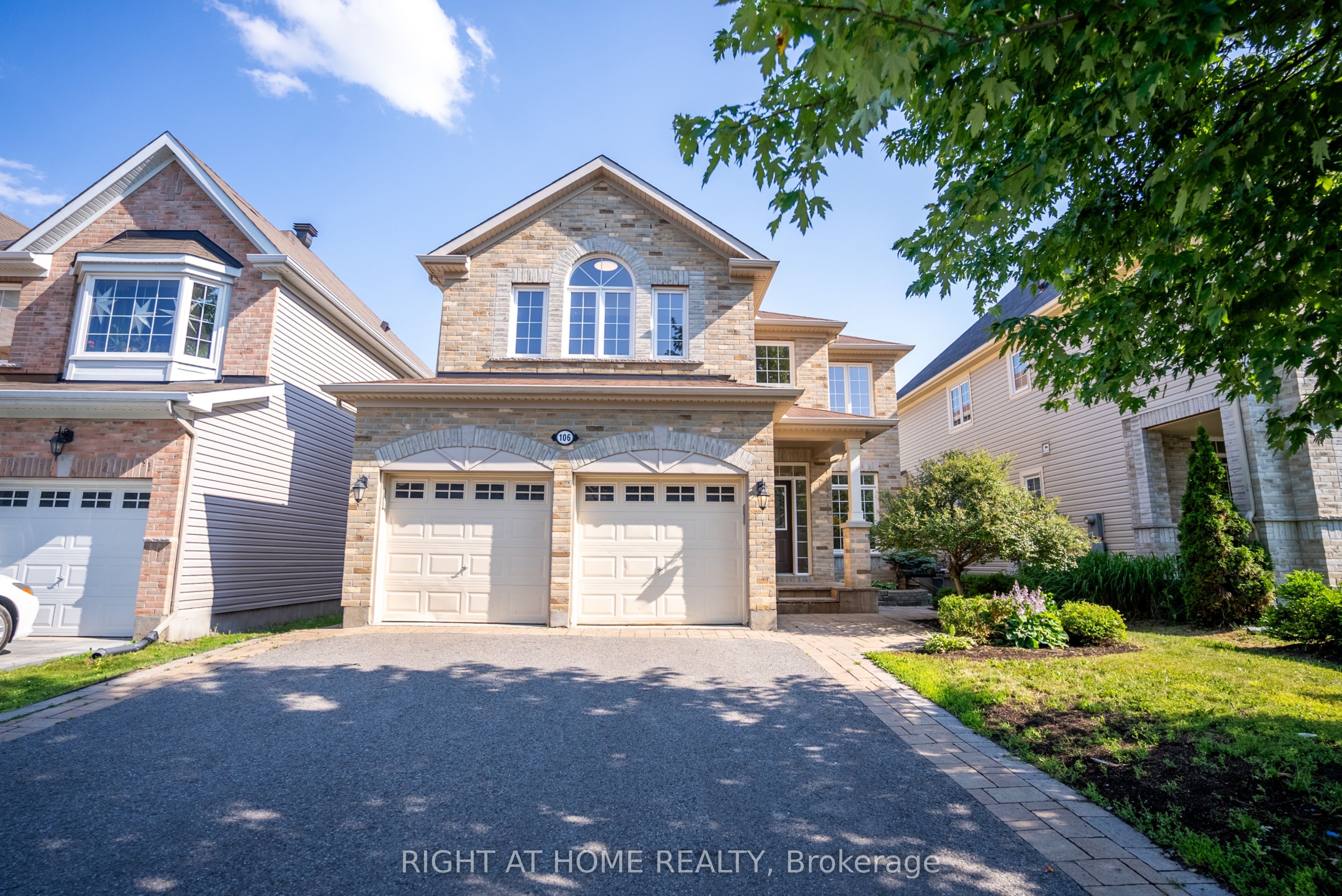 106 Sunita Crescent Property Photo 1