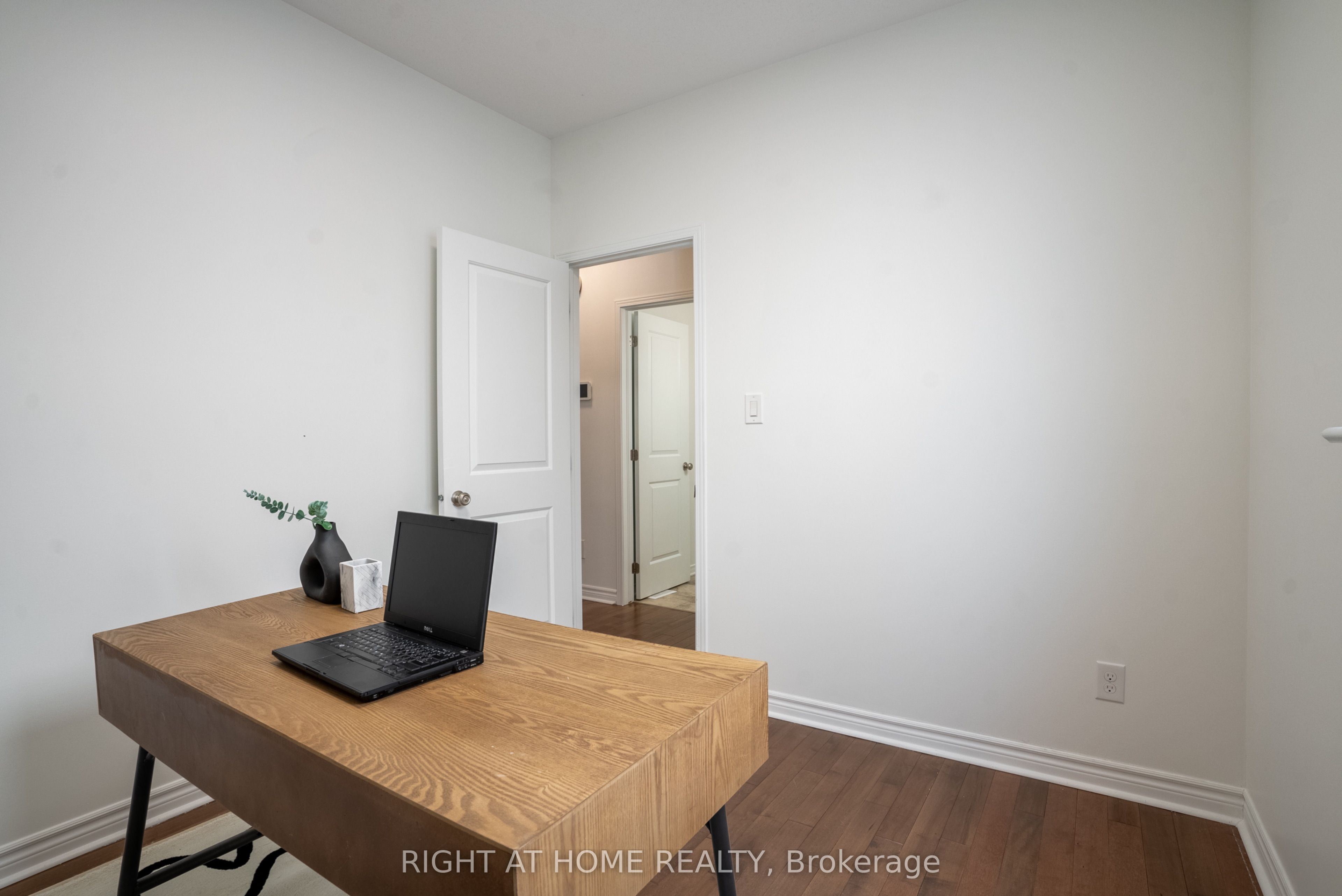 106 Sunita Crescent Property Photo 11