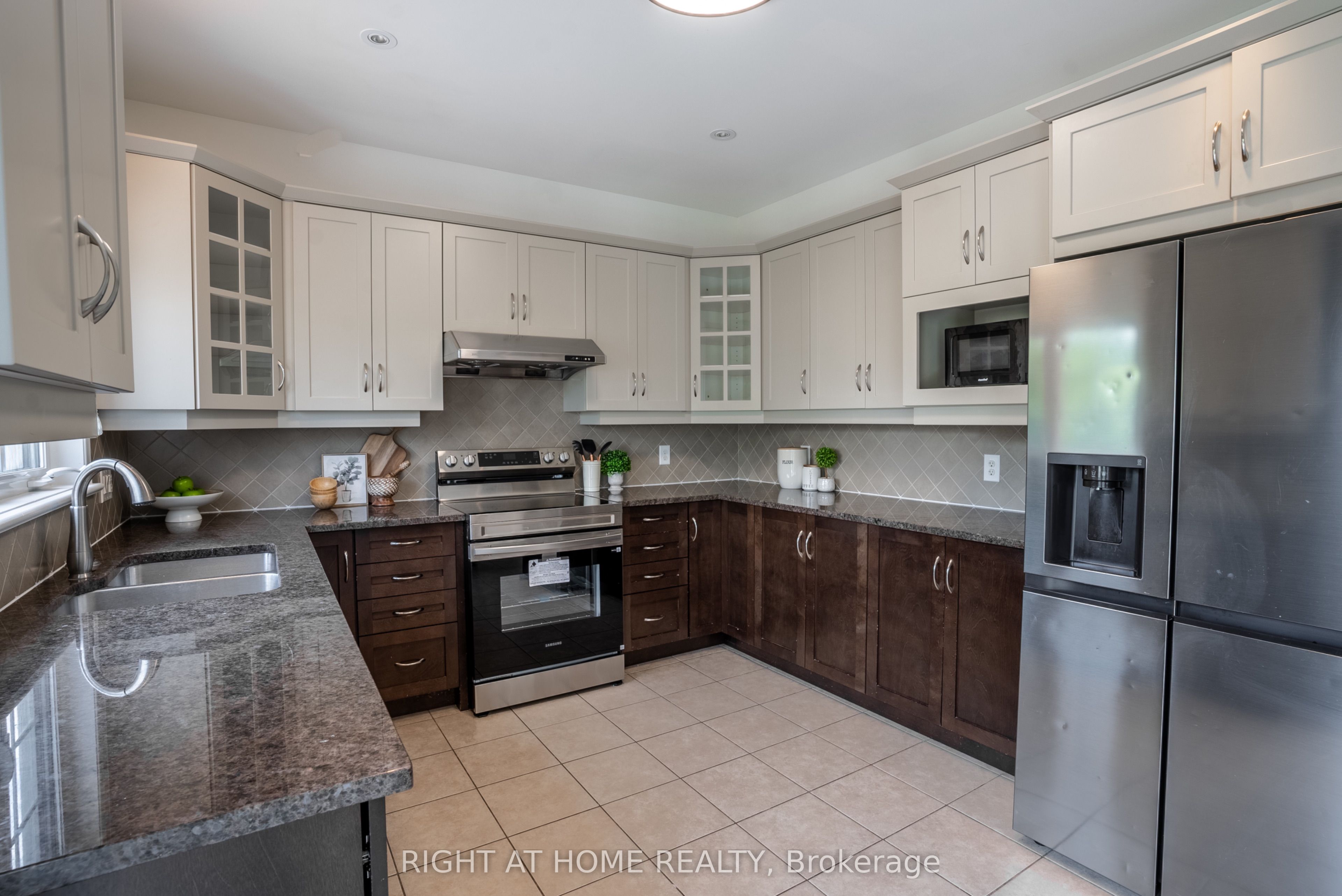 106 Sunita Crescent Property Photo 16