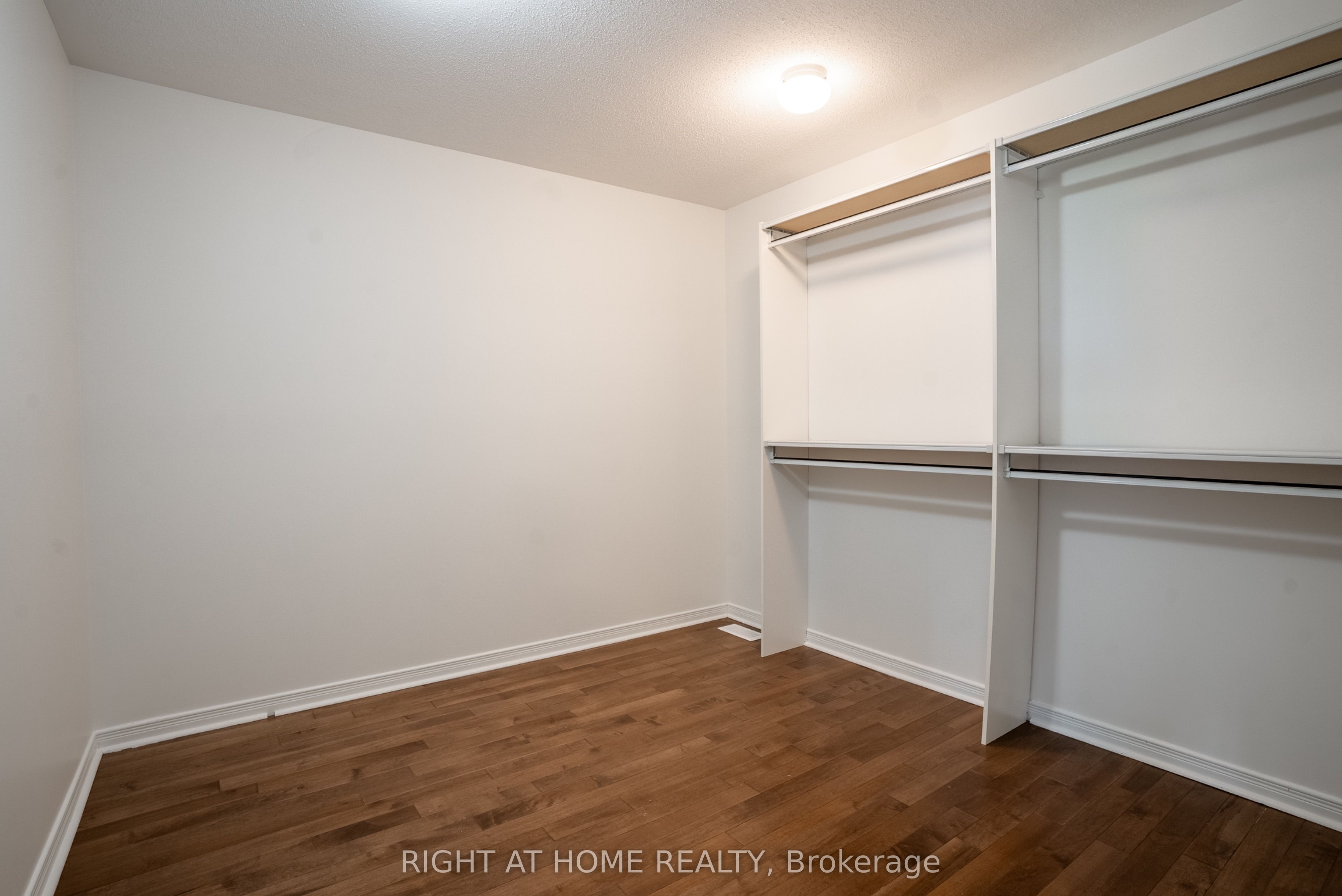 106 Sunita Crescent Property Photo 29
